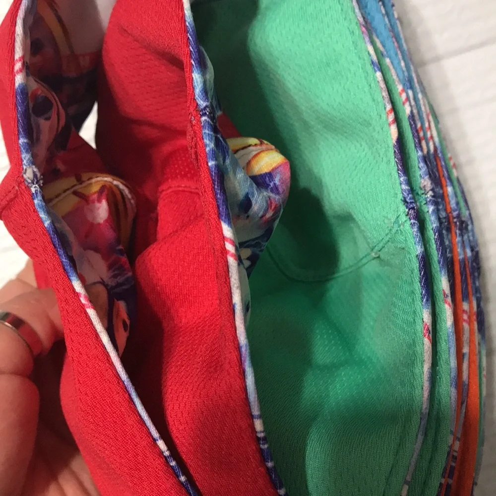NWT reusable Sonic hedgehog boys mask